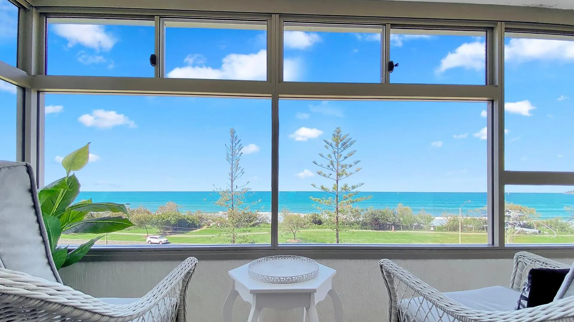 Oceanview Apartment Alexandra Headland