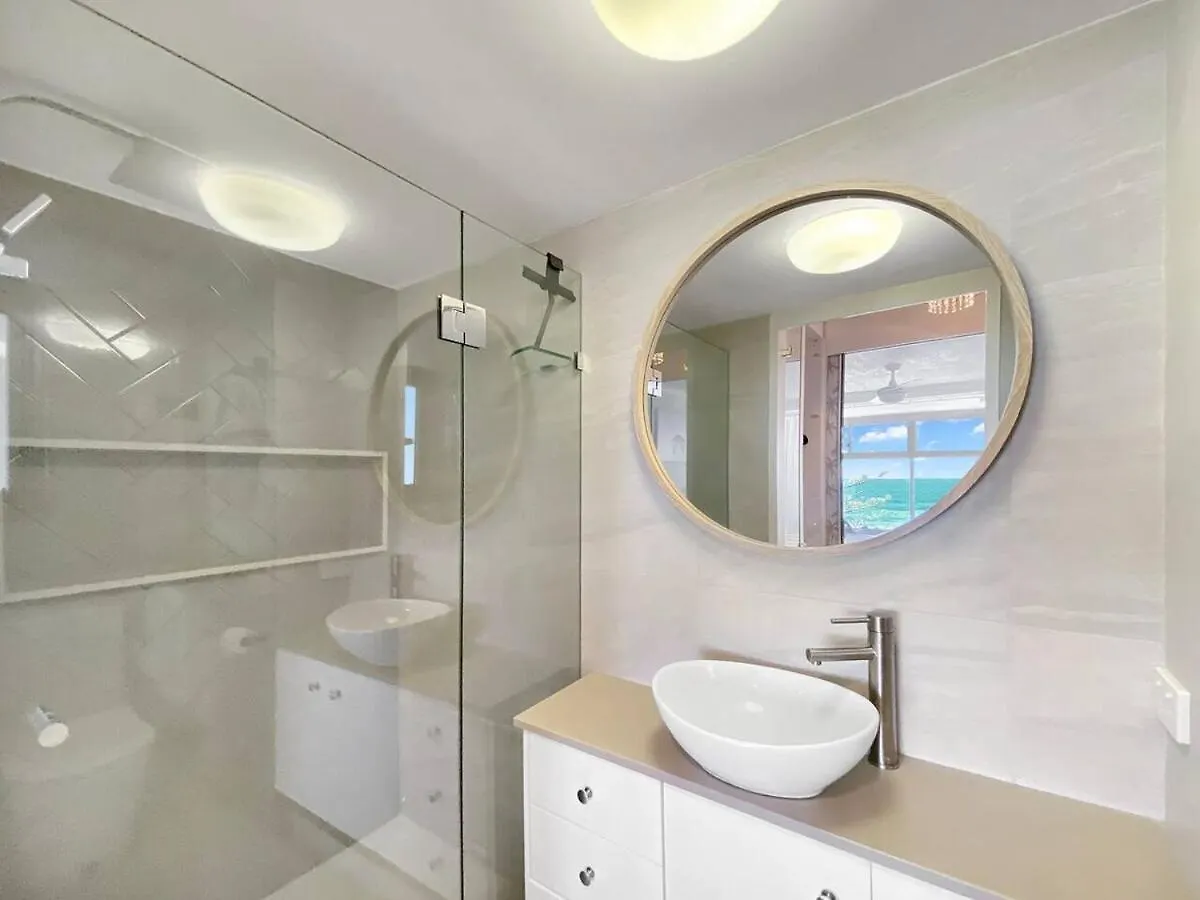 Oceanview Apartment Alexandra Headland