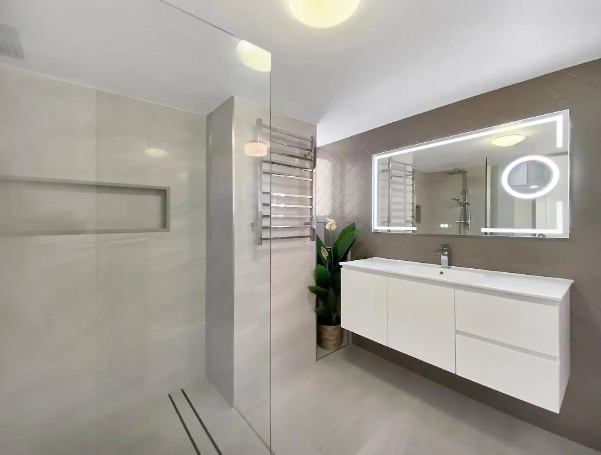 Oceanview Apartment Alexandra Headland 0*,